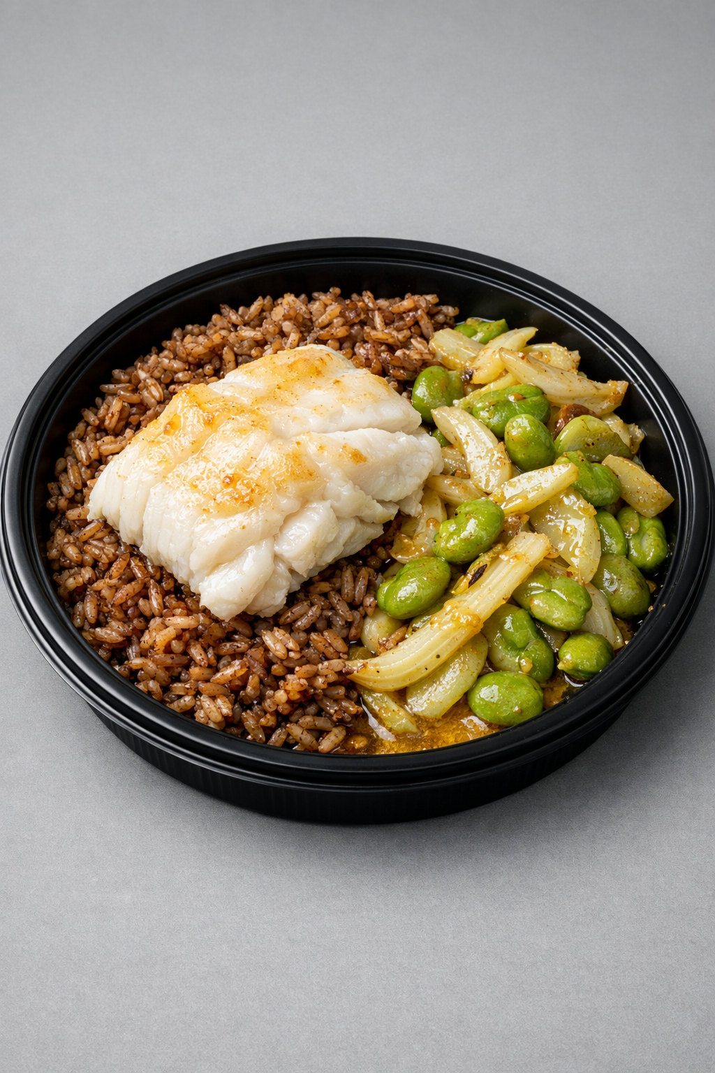 Poisson blanc, riz brun & légumes à l’orange (Fit)